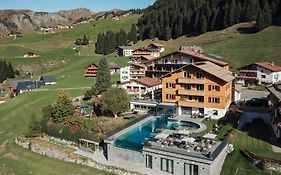 Hotel Alpenblume